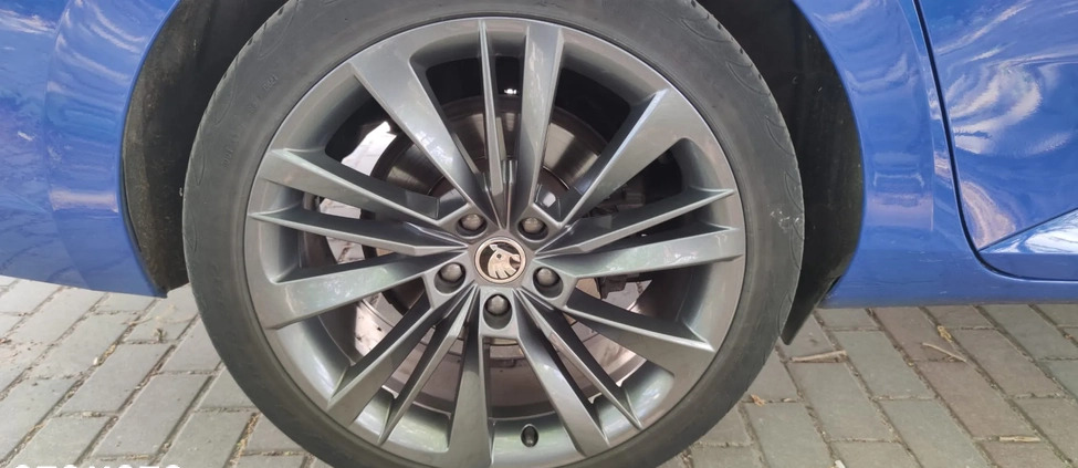 Skoda Superb cena 86838 przebieg: 165600, rok produkcji 2020 z Skawina małe 562